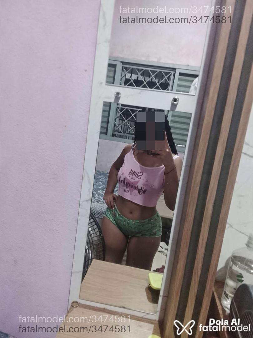 Acompanhante mulher morena (o) de olhos castanhos - Fernanda