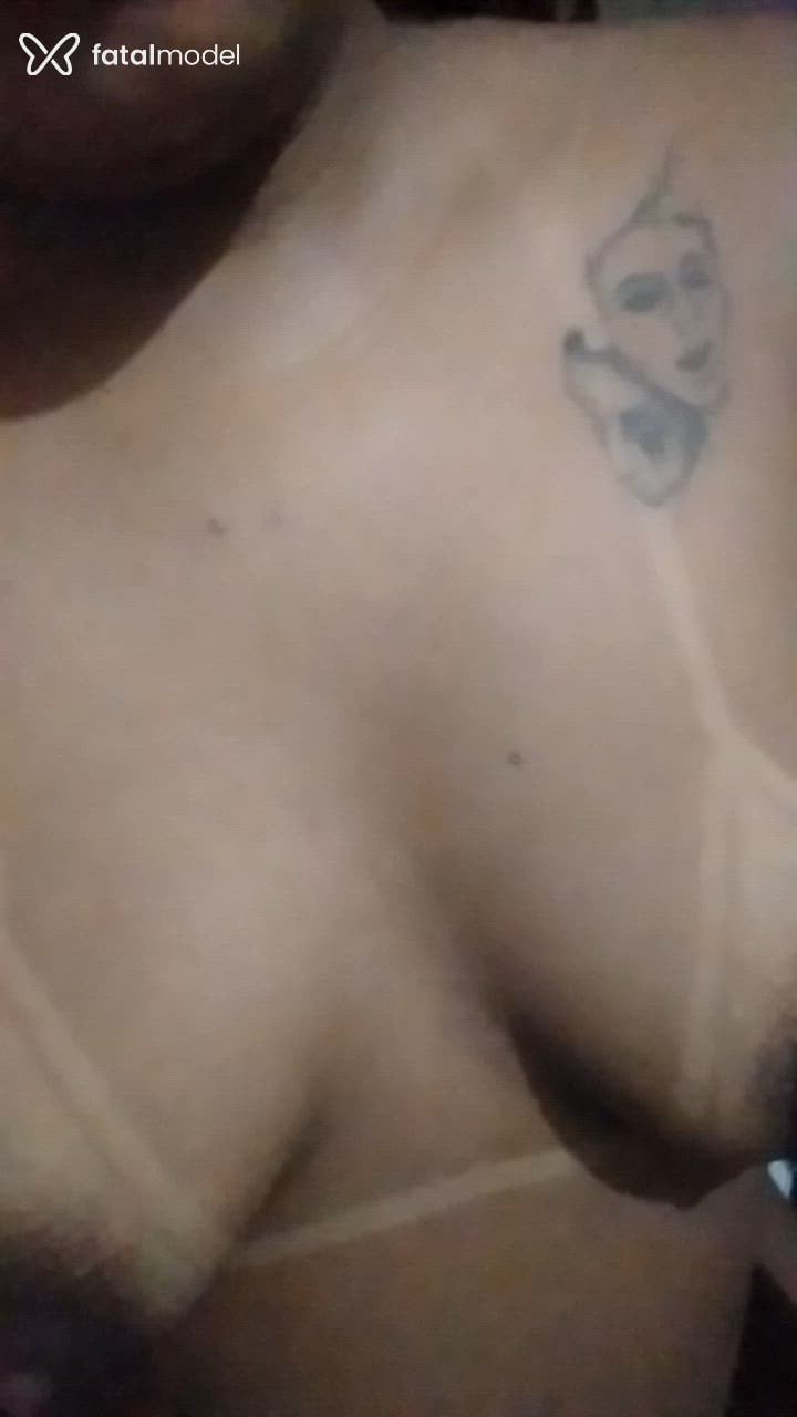 Acompanhante mulher ruiva (o) de olhos castanhos - Laryssinha