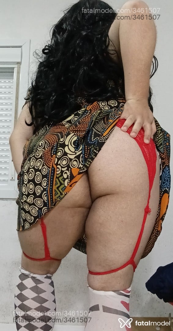 Acompanhante mulher trans morena (o) de olhos mel - Priii Acompanhante mulher trans morena (o) de olhos mel - Priii