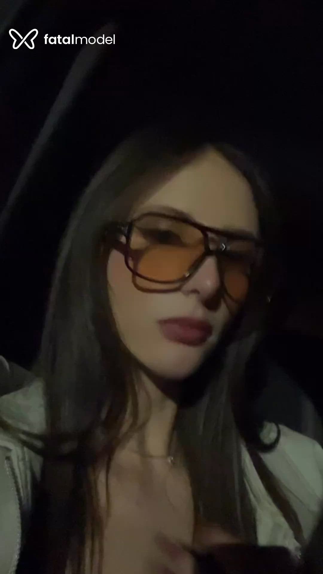 Acompanhante mulher loira (o) de olhos azuis - Yasmin