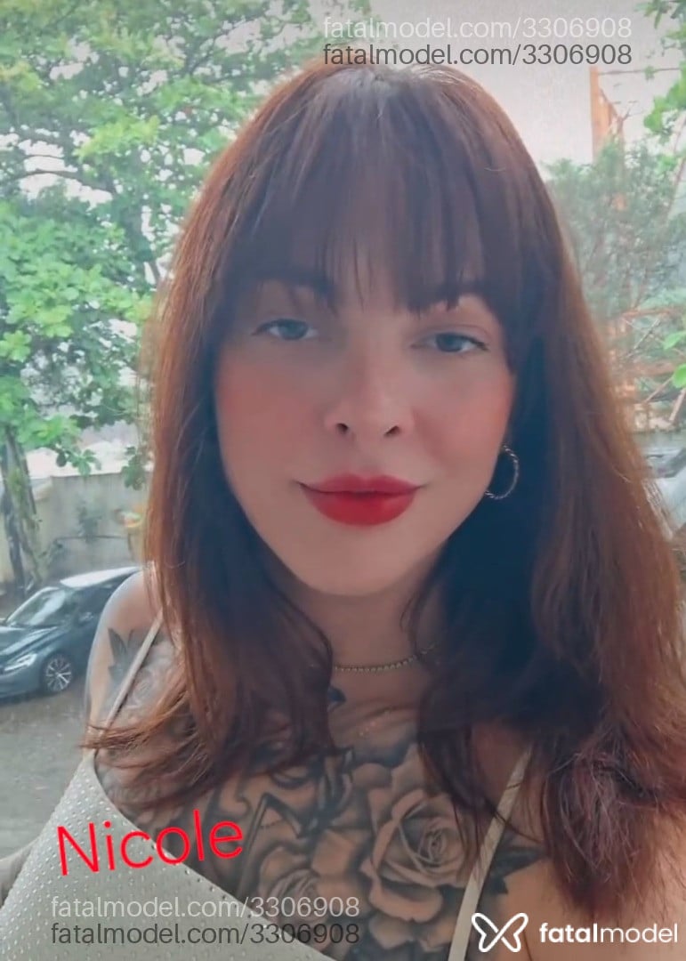 Acompanhante mulher ruiva (o) de olhos castanhos - Nicole Acompanhante mulher ruiva (o) de olhos castanhos - Nicole