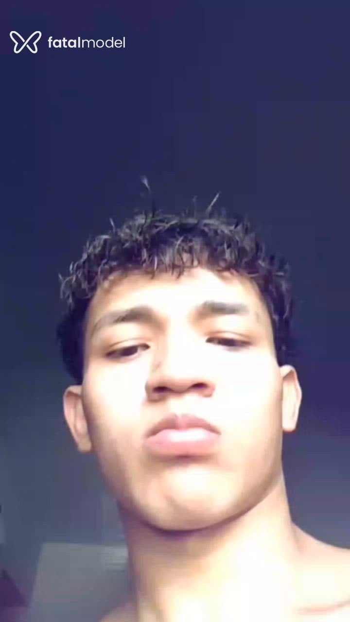Acompanhante homem com cabelo castanho de olhos pretos - Jhon Acompanhante homem com cabelo castanho de olhos pretos - Jhon