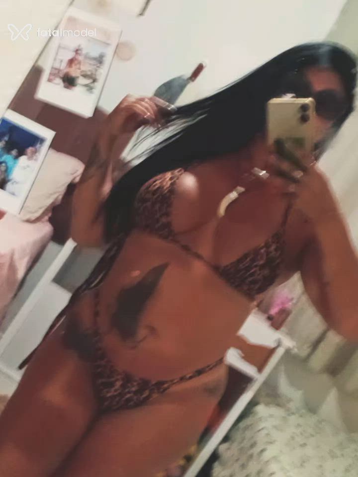 Acompanhante mulher morena (o) de olhos pretos - Giovanna Acompanhante mulher morena (o) de olhos pretos - Giovanna