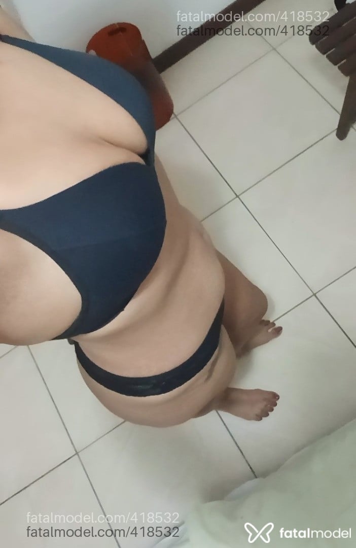 Acompanhante mulher morena (o) de olhos castanhos - Sara Rabelo