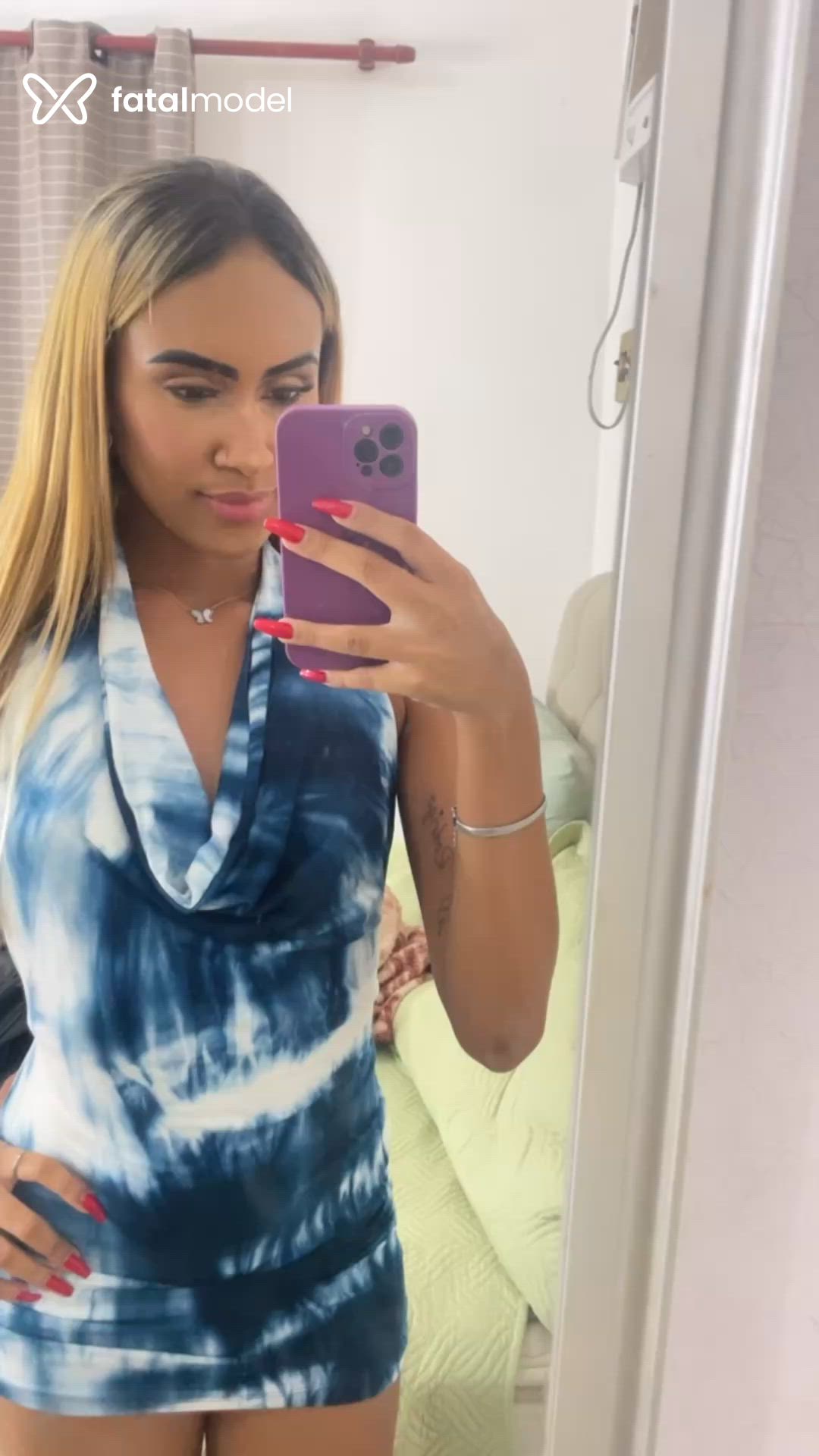 Acompanhante mulher loira (o) de olhos castanhos - Malu Acompanhante mulher loira (o) de olhos castanhos - Malu