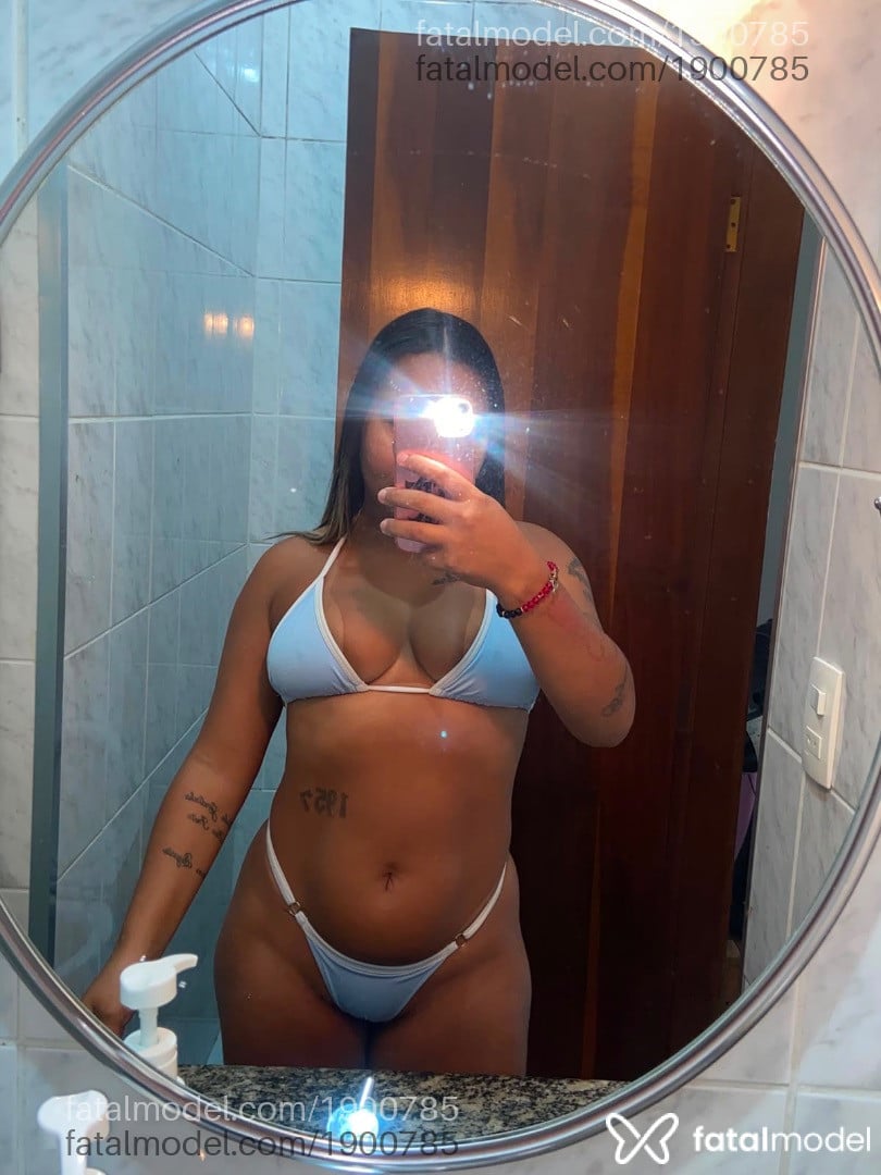 Acompanhante mulher morena (o) de olhos castanhos - Gaby Acompanhante mulher morena (o) de olhos castanhos - Gaby