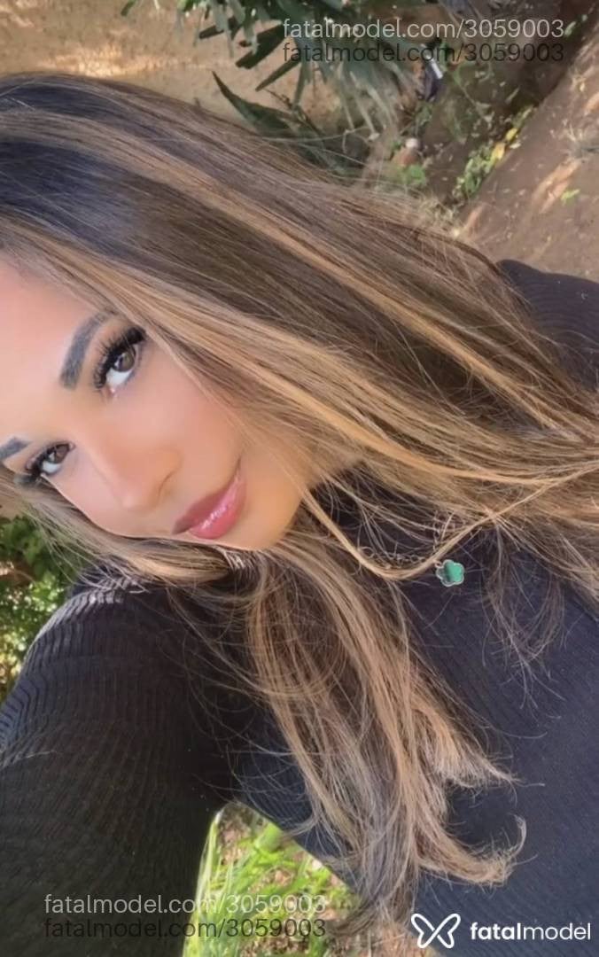 Acompanhante mulher morena (o) de olhos castanhos - Kethellyn