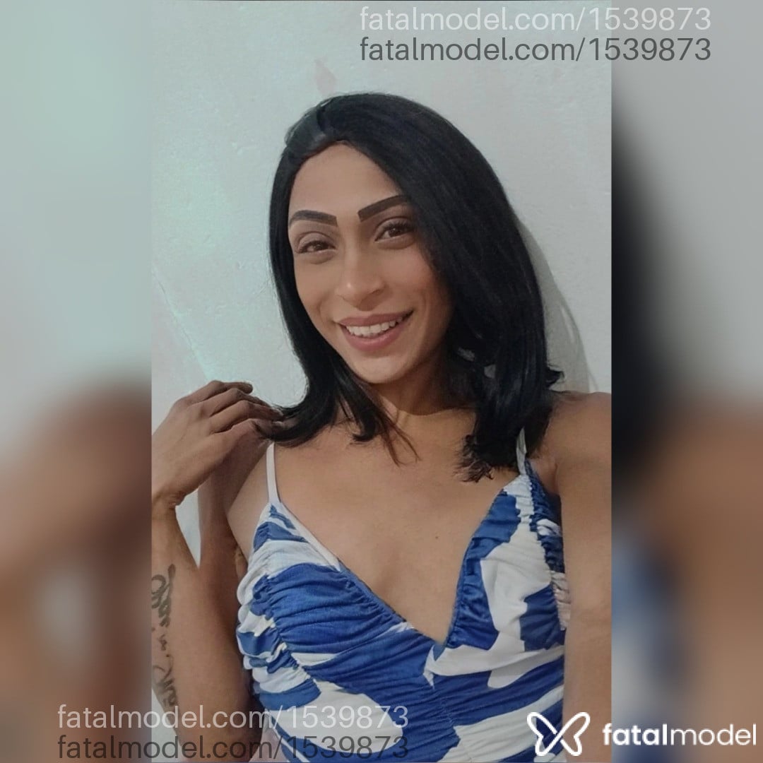 Acompanhante mulher trans morena (o) de olhos castanhos - Meel Silva Acompanhante mulher trans morena (o) de olhos castanhos - Meel Silva