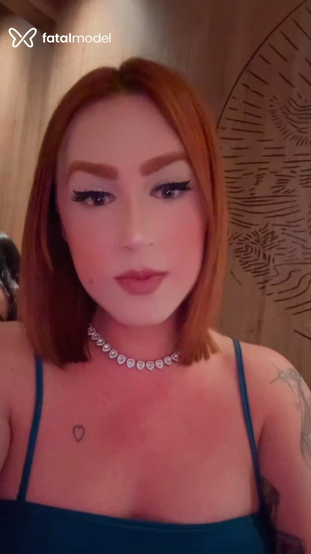 Acompanhante mulher trans ruiva (o) de olhos castanhos - Lívia Ginger Acompanhante mulher trans ruiva (o) de olhos castanhos - Lívia Ginger