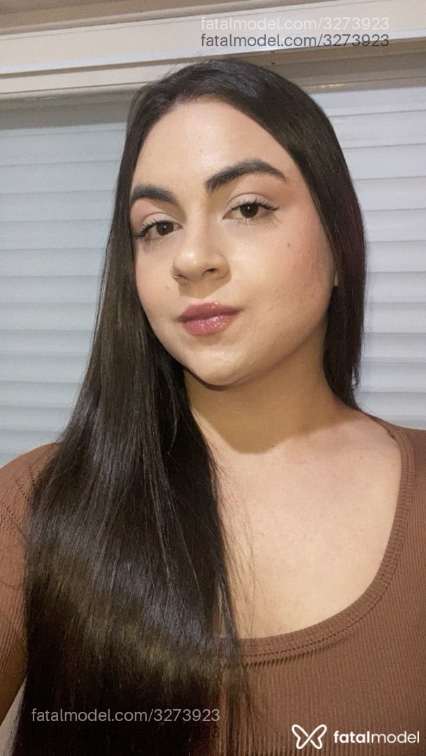 Acompanhante mulher trans morena (o) de olhos castanhos - Maju