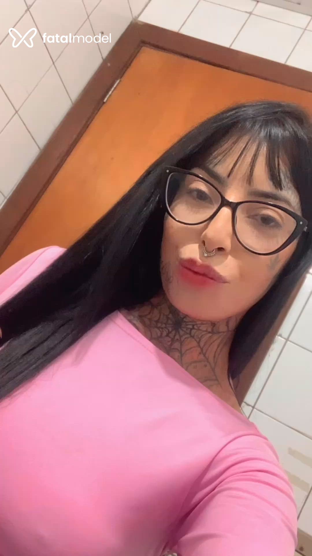 Acompanhante mulher morena (o) de olhos castanhos - Andressinha