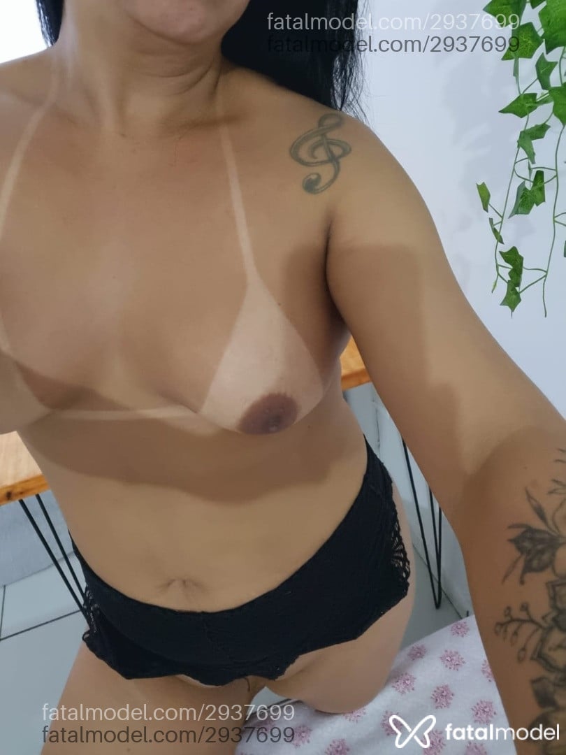 Acompanhante mulher morena (o) de olhos castanhos - Lolla