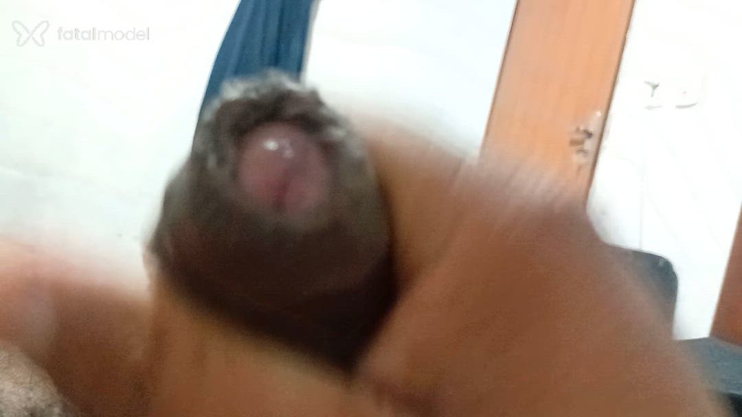 Acompanhante homem com cabelo castanho de olhos castanhos - Souza