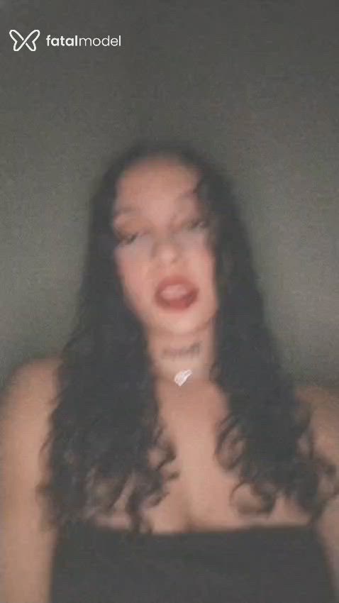 Acompanhante mulher morena (o) de olhos castanhos - Maria