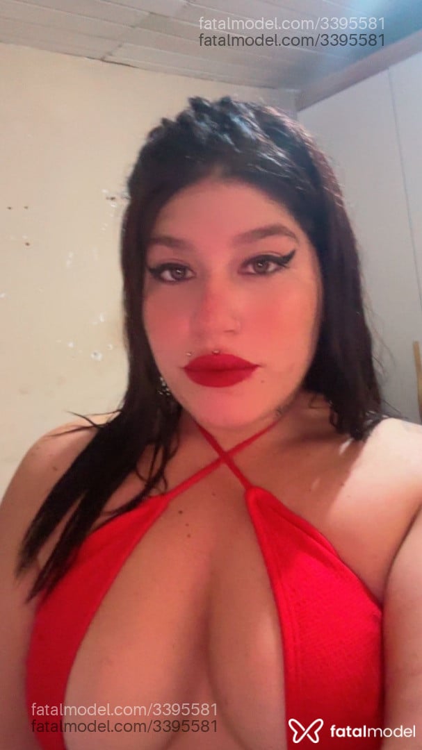 Acompanhante mulher morena (o) de olhos castanhos - Caren Acompanhante mulher morena (o) de olhos castanhos - Caren