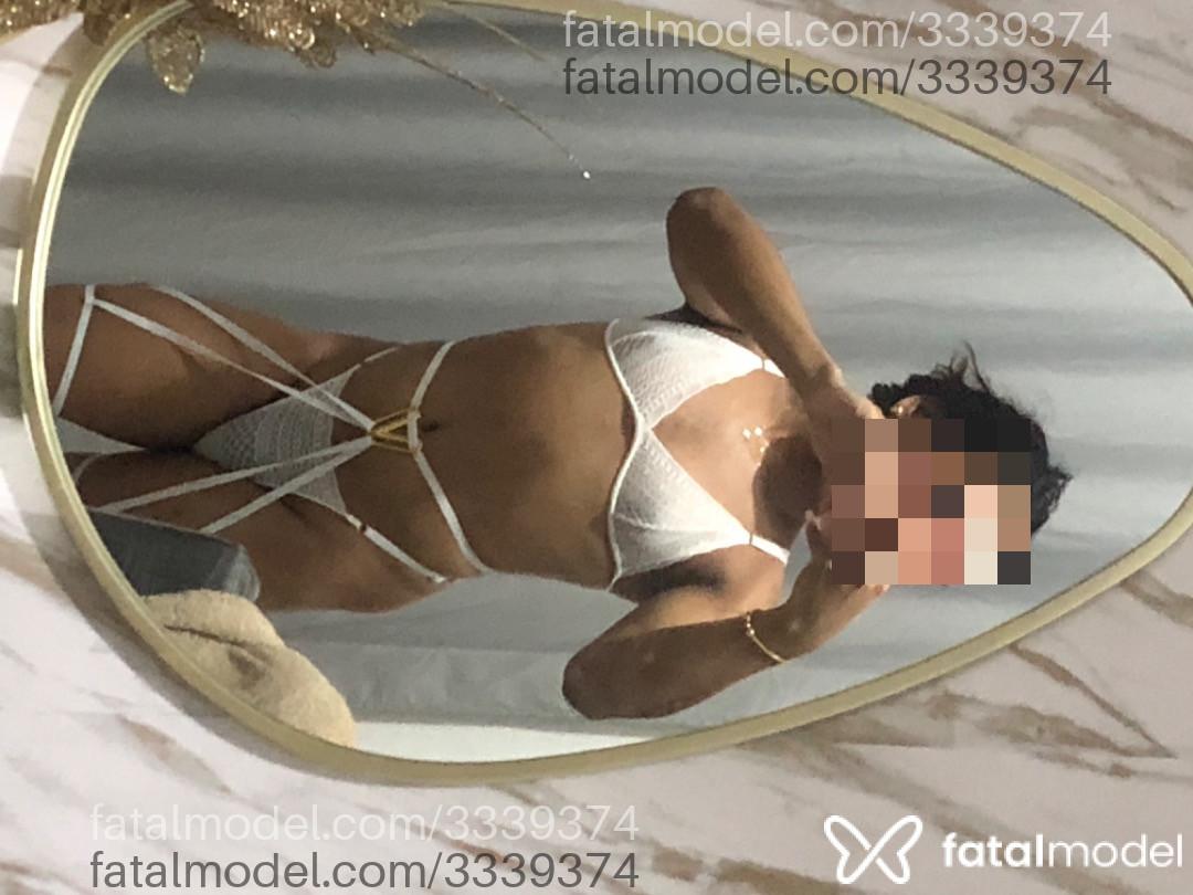 Acompanhante mulher trans loira (o) de olhos pretos - Luiza Acompanhante mulher trans loira (o) de olhos pretos - Luiza