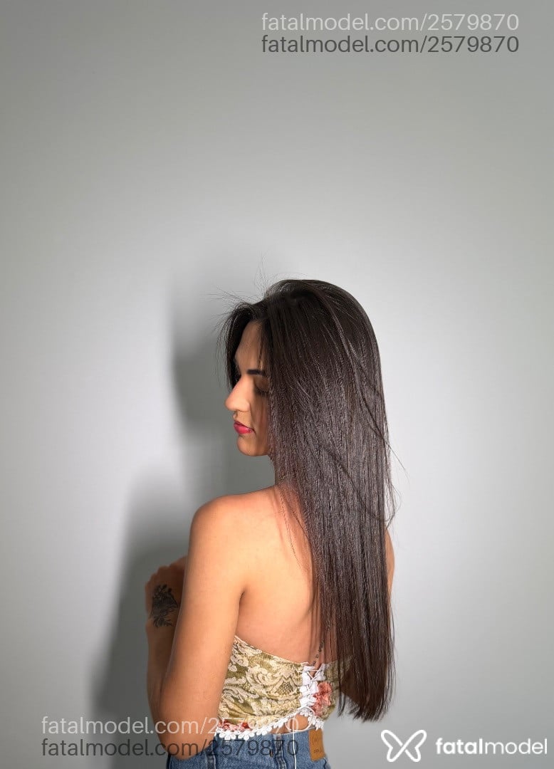 Acompanhante mulher trans com cabelo castanho de olhos castanhos - Nicolly