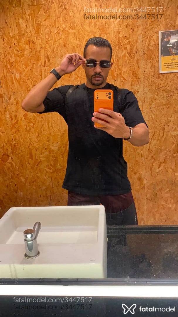 Acompanhante homem morena (o) de olhos pretos - Pecadodemoreno