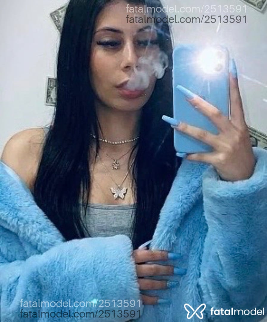 Acompanhante mulher com cabelo castanho de olhos castanhos - Bella Acompanhante mulher com cabelo castanho de olhos castanhos - Bella