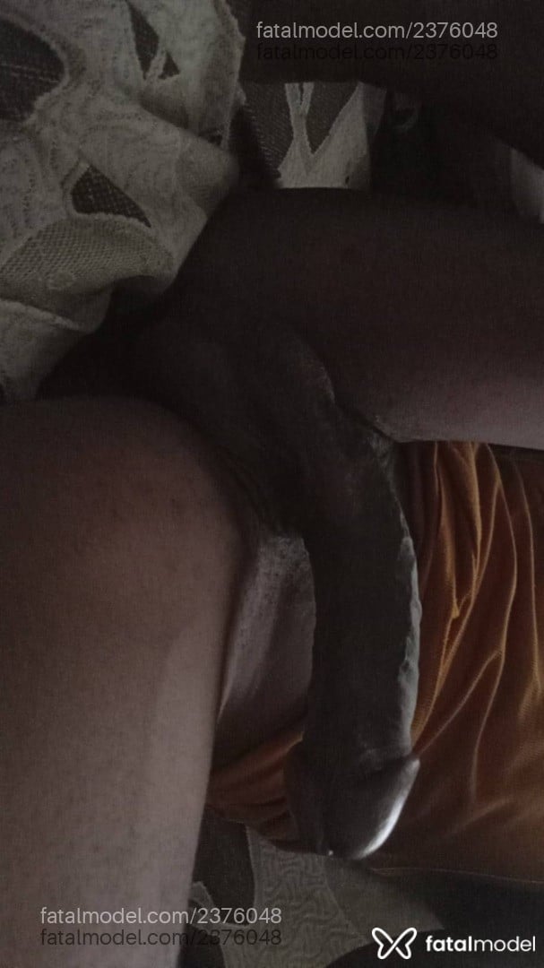 Acompanhante homem morena (o) de olhos pretos - Kit