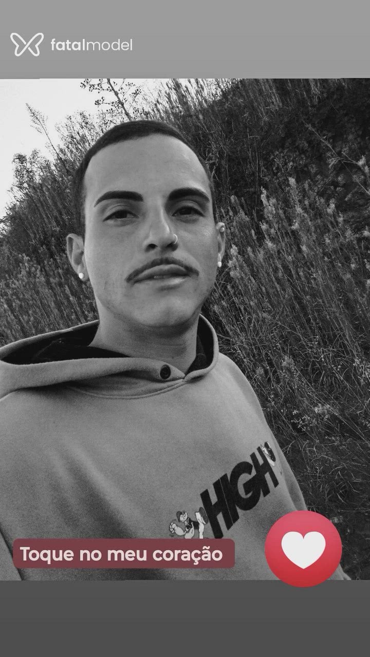 Acompanhante homem morena (o) de olhos castanhos - Escobar