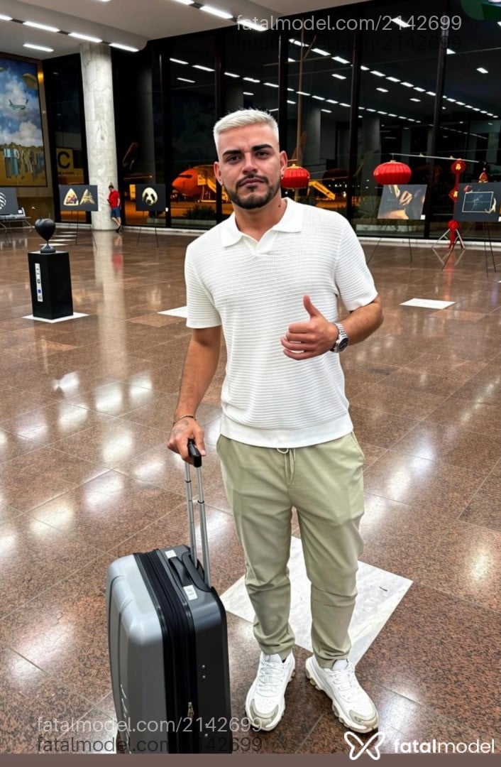 Acompanhante homem com cabelo castanho de olhos castanhos - Javier Acompanhante homem com cabelo castanho de olhos castanhos - Javier