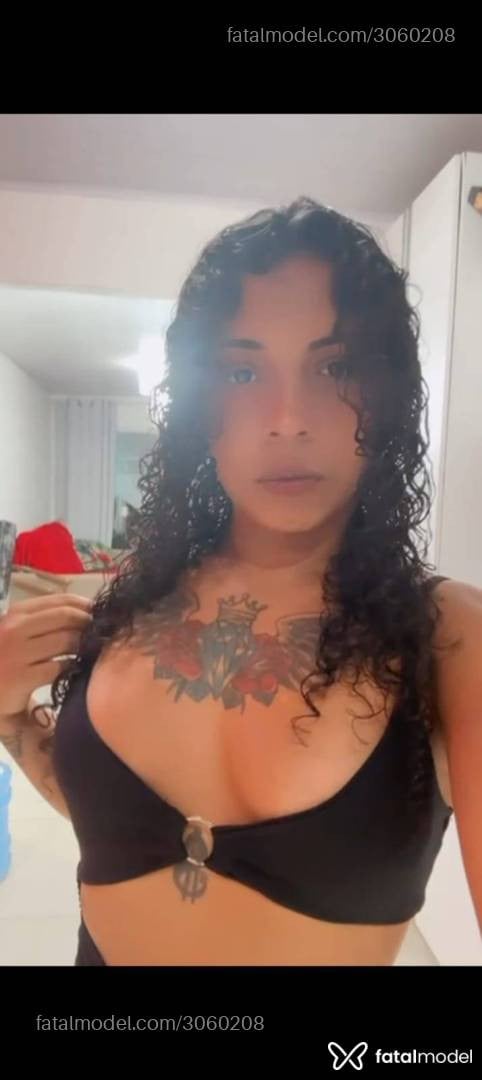 Acompanhante mulher trans morena (o) de olhos castanhos em Campina Grande - Carolina Venâncio