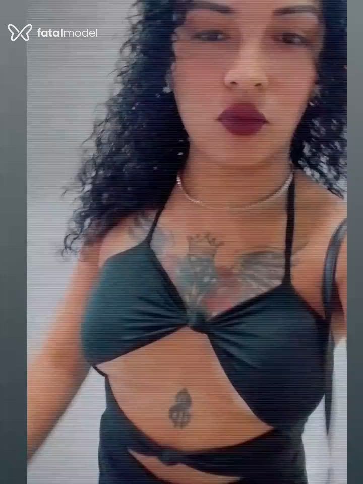 Acompanhante mulher trans morena (o) de olhos castanhos em Maceió Acompanhante mulher trans morena (o) de olhos castanhos em Maceió - Carolina Venâncio