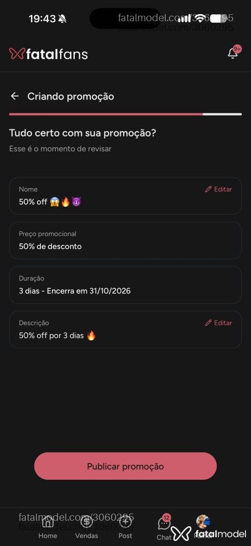 Acompanhante mulher loira (o) de olhos pretos - Pérola