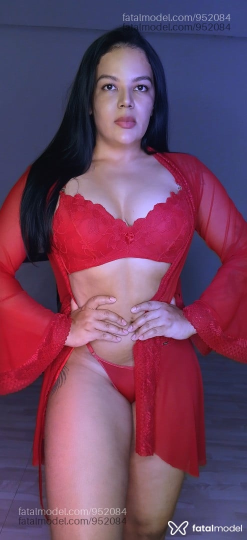 Acompanhante mulher morena (o) de olhos castanhos - Lorena