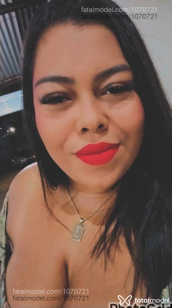 Acompanhante mulher com cabelo castanho de olhos pretos - Letícia Acompanhante mulher com cabelo castanho de olhos pretos - Letícia