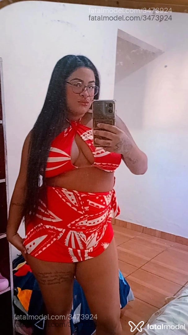 Acompanhante mulher morena (o) de olhos pretos - Sabrina Carica Acompanhante mulher morena (o) de olhos pretos - Sabrina Carica