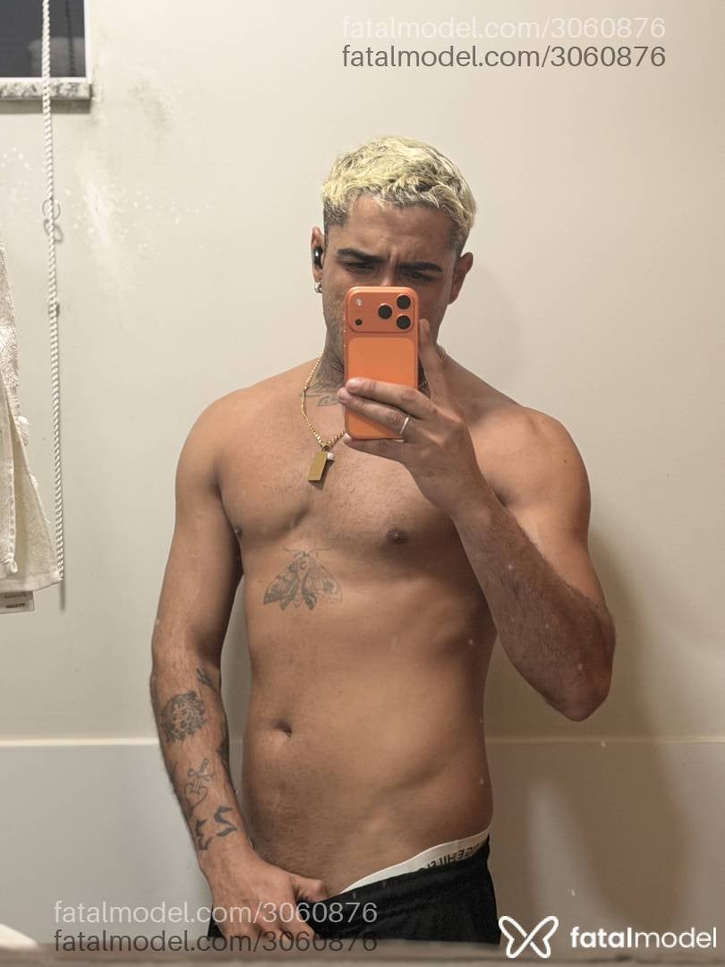 Acompanhante homem com cabelo castanho de olhos castanhos em Rio de Janeiro - Colenog