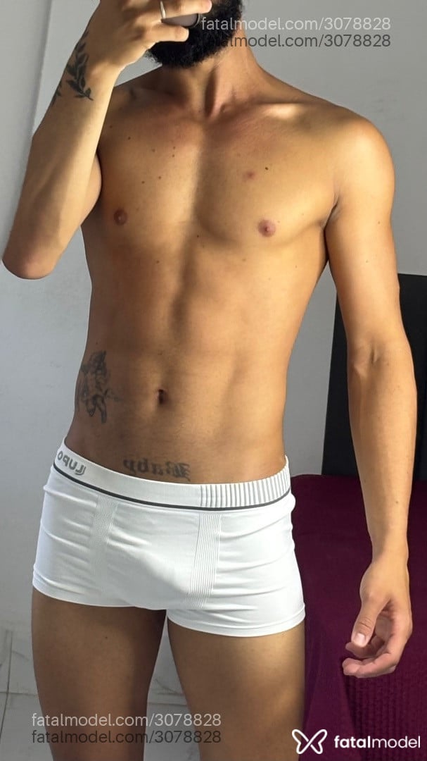 Acompanhante homem morena (o) de olhos pretos - Marques