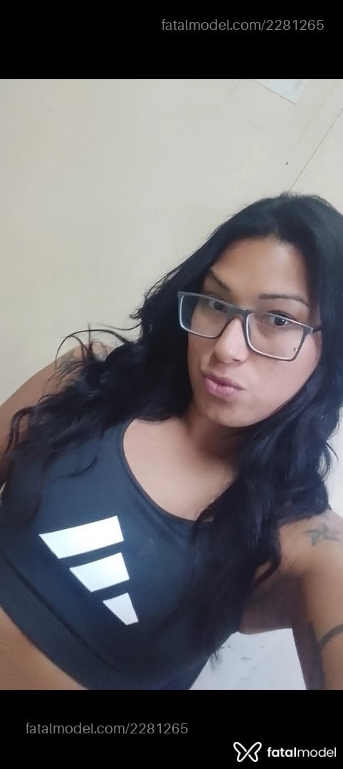 Acompanhante mulher trans morena (o) de olhos castanhos - Jordana Louis