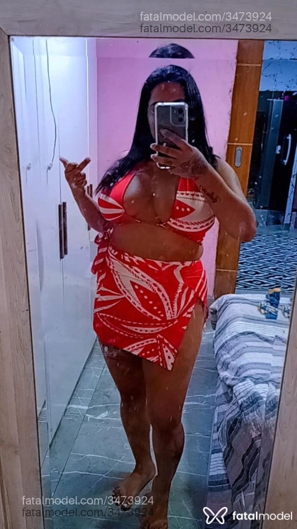 Acompanhante mulher morena (o) de olhos pretos - Sabrina Carica Acompanhante mulher morena (o) de olhos pretos - Sabrina Carica