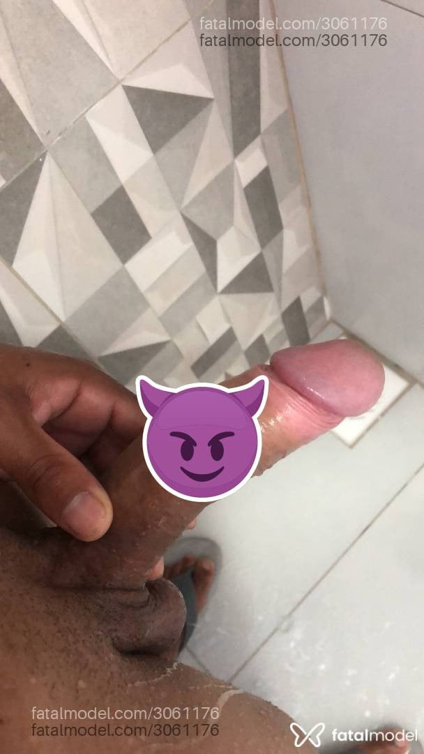 Acompanhante homem morena (o) de olhos castanhos em Florianópolis Acompanhante homem morena (o) de olhos castanhos em Florianópolis - Glife