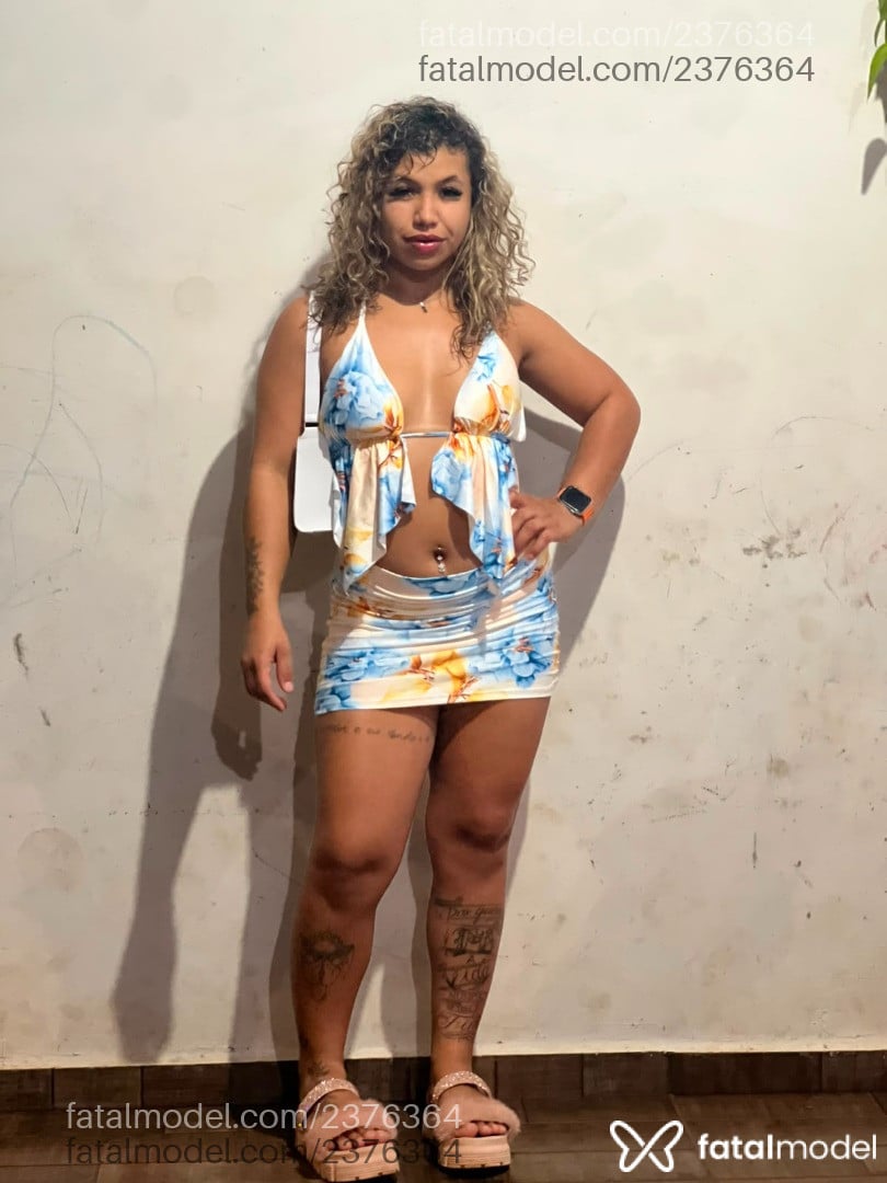 Acompanhante mulher morena (o) de olhos pretos - Graciella Cibele