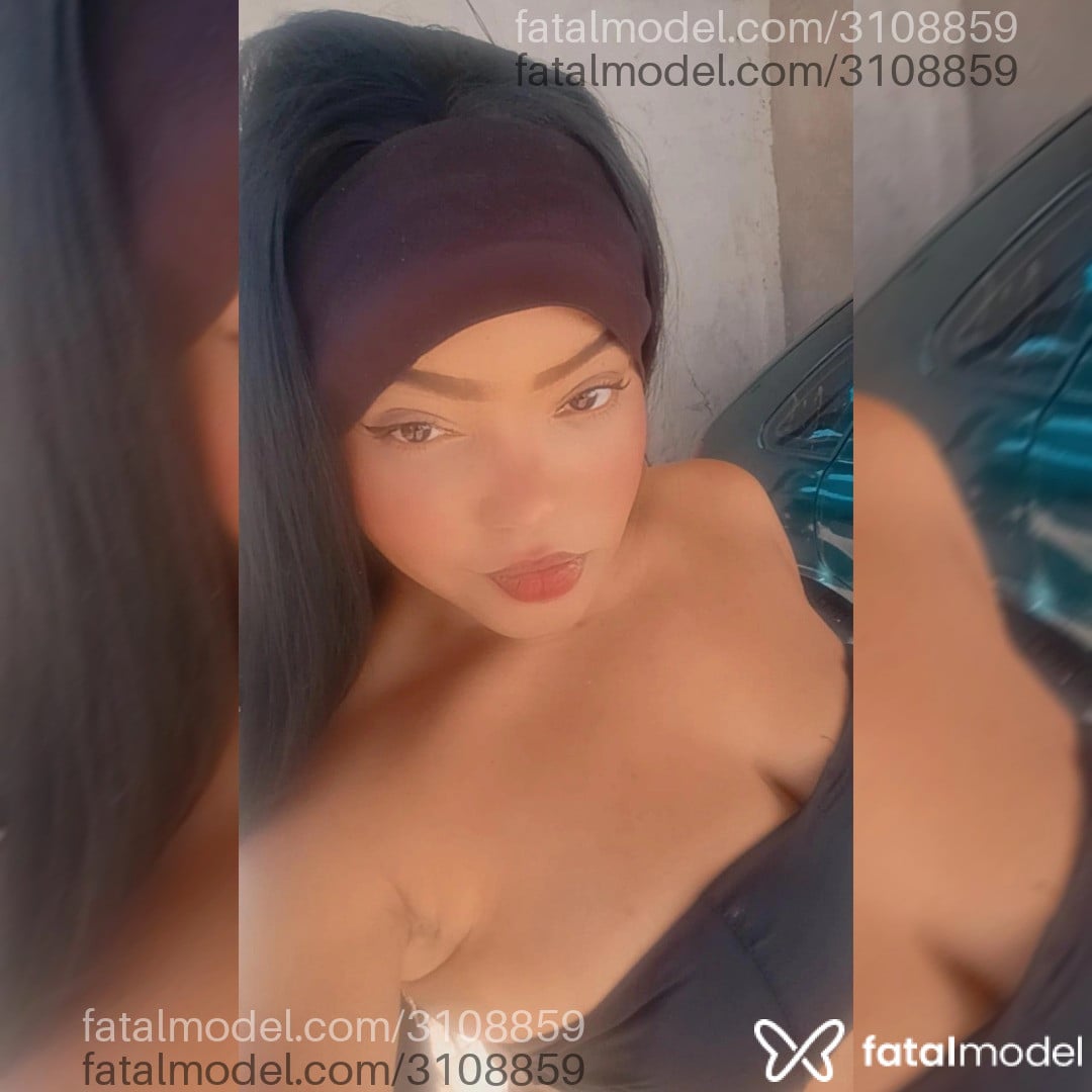 Acompanhante mulher morena (o) de olhos castanhos - Morenasantos
