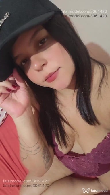 Acompanhante mulher com cabelo castanho de olhos castanhos em Ribeirão Cascalheira - Bruna