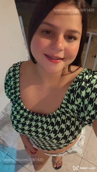 Acompanhante mulher com cabelo castanho de olhos castanhos em Ribeirão Cascalheira - Bruna