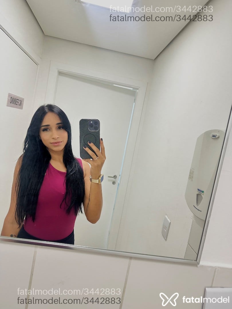 Acompanhante mulher morena (o) de olhos castanhos - Angel Moretti