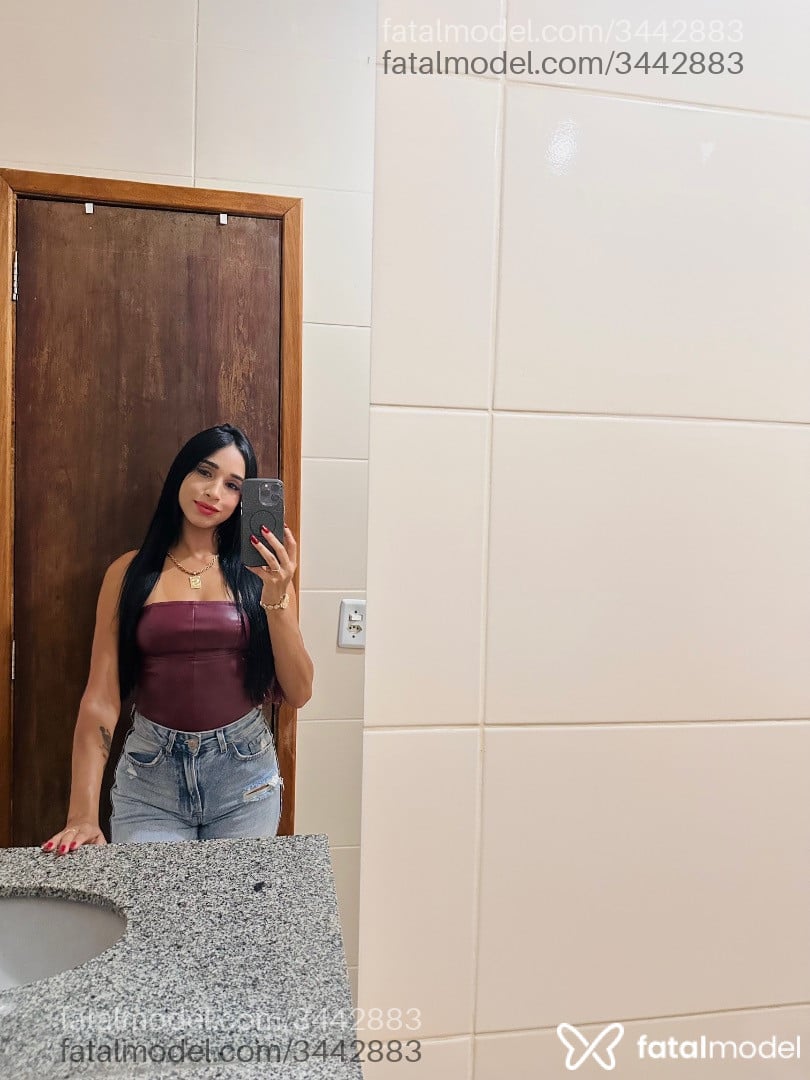 Acompanhante mulher morena (o) de olhos castanhos - Angel Moretti