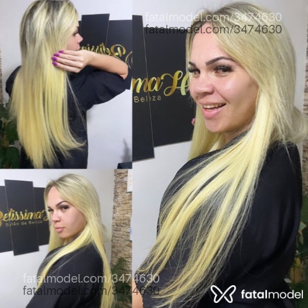 Acompanhante mulher trans loira (o) de olhos mel - Emilly Lima Acompanhante mulher trans loira (o) de olhos mel - Emilly Lima