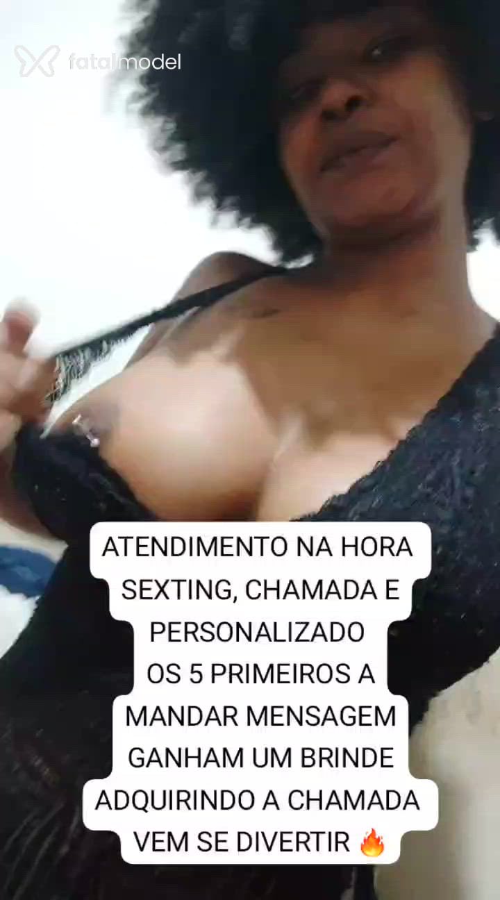 Acompanhante mulher com cabelo colorido de olhos castanhos - Nicky Silva Acompanhante mulher com cabelo colorido de olhos castanhos - Nicky Silva