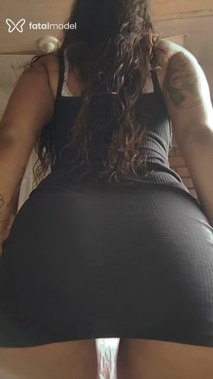 Acompanhante mulher com cabelo castanho de olhos castanhos - Milena