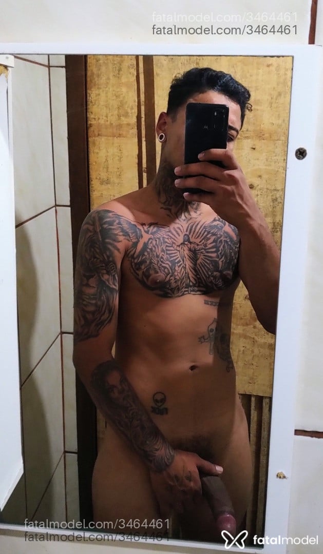 Acompanhante homem morena (o) de olhos castanhos - Felipe