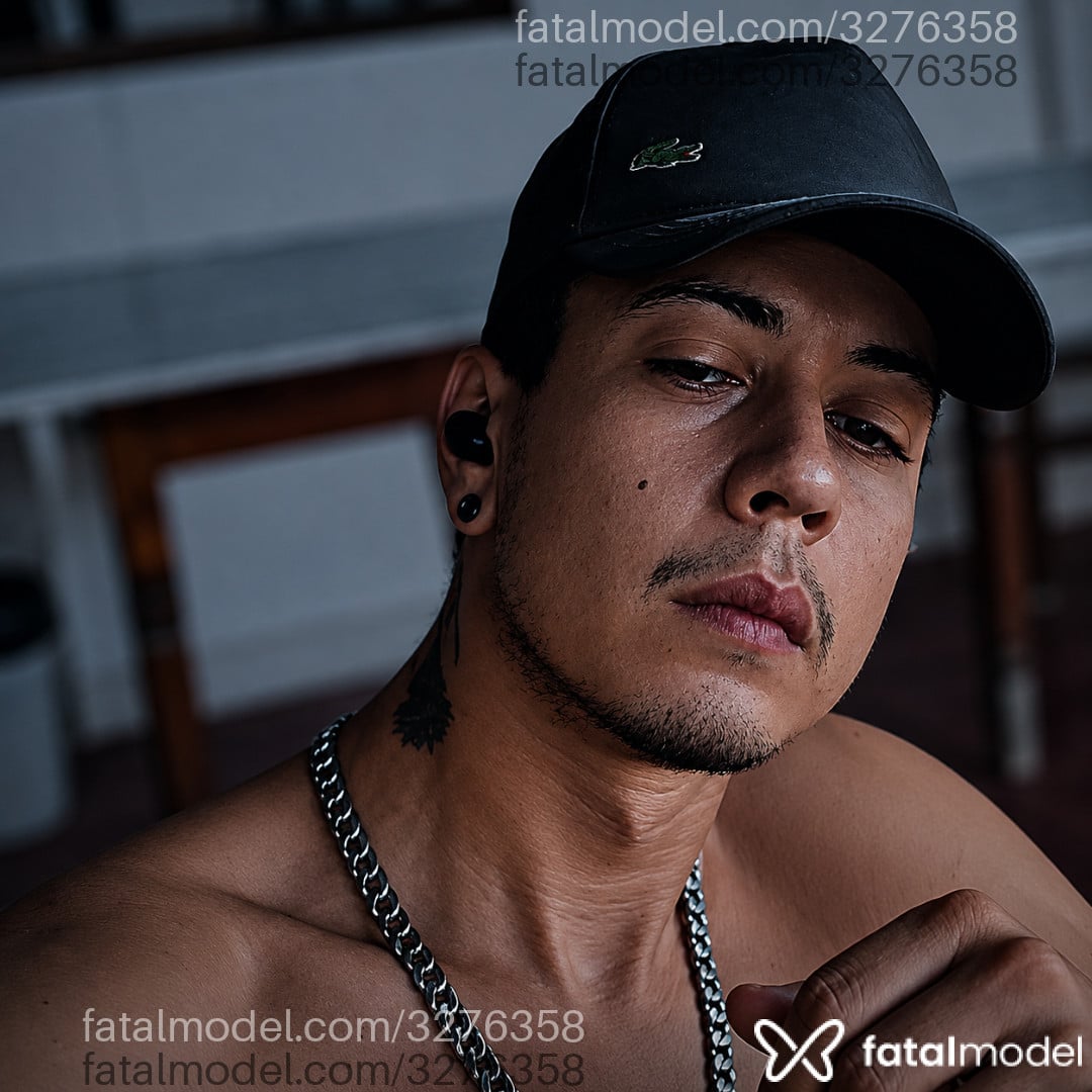 Acompanhante homem com cabelo castanho de olhos pretos - Gatoopreto