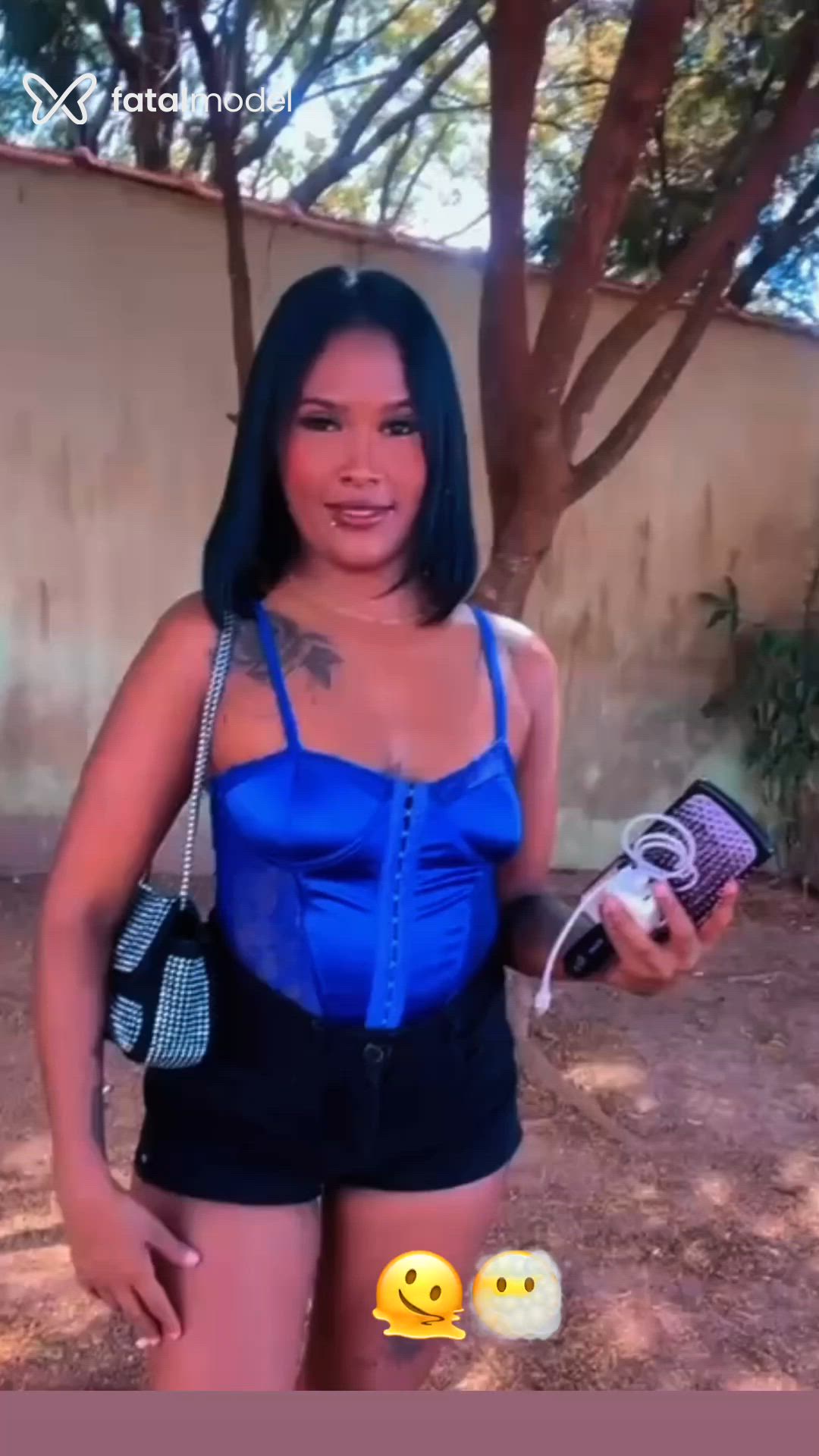 Acompanhante mulher morena (o) de olhos pretos - Ravyllan Sophia Acompanhante mulher morena (o) de olhos pretos - Ravyllan Sophia