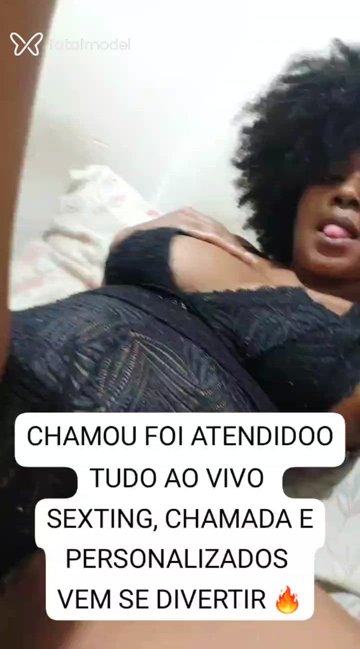 Acompanhante mulher com cabelo colorido de olhos castanhos - Nicky Silva Acompanhante mulher com cabelo colorido de olhos castanhos - Nicky Silva